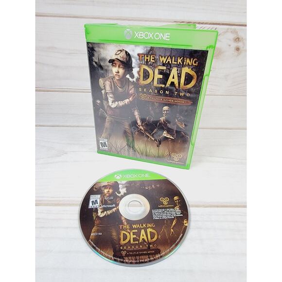 The Walking Dead: Season Two & The Elder Scrolls Summerset (Microsoft Xbox One) - Picture 6 of 13